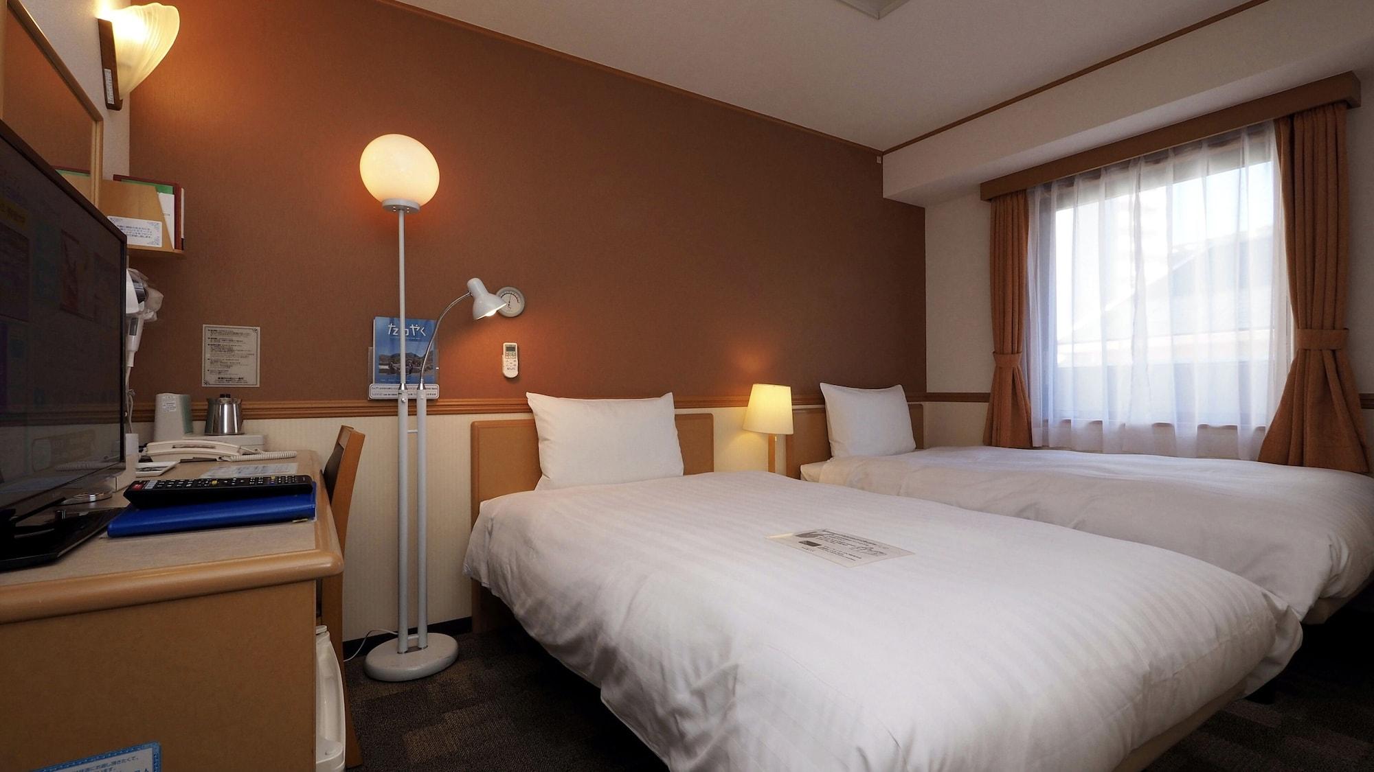 Toyoko Inn Matsuyama Ichibancho Екстериор снимка