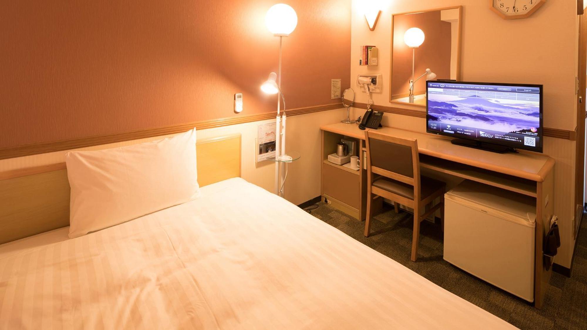 Toyoko Inn Matsuyama Ichibancho Стая снимка