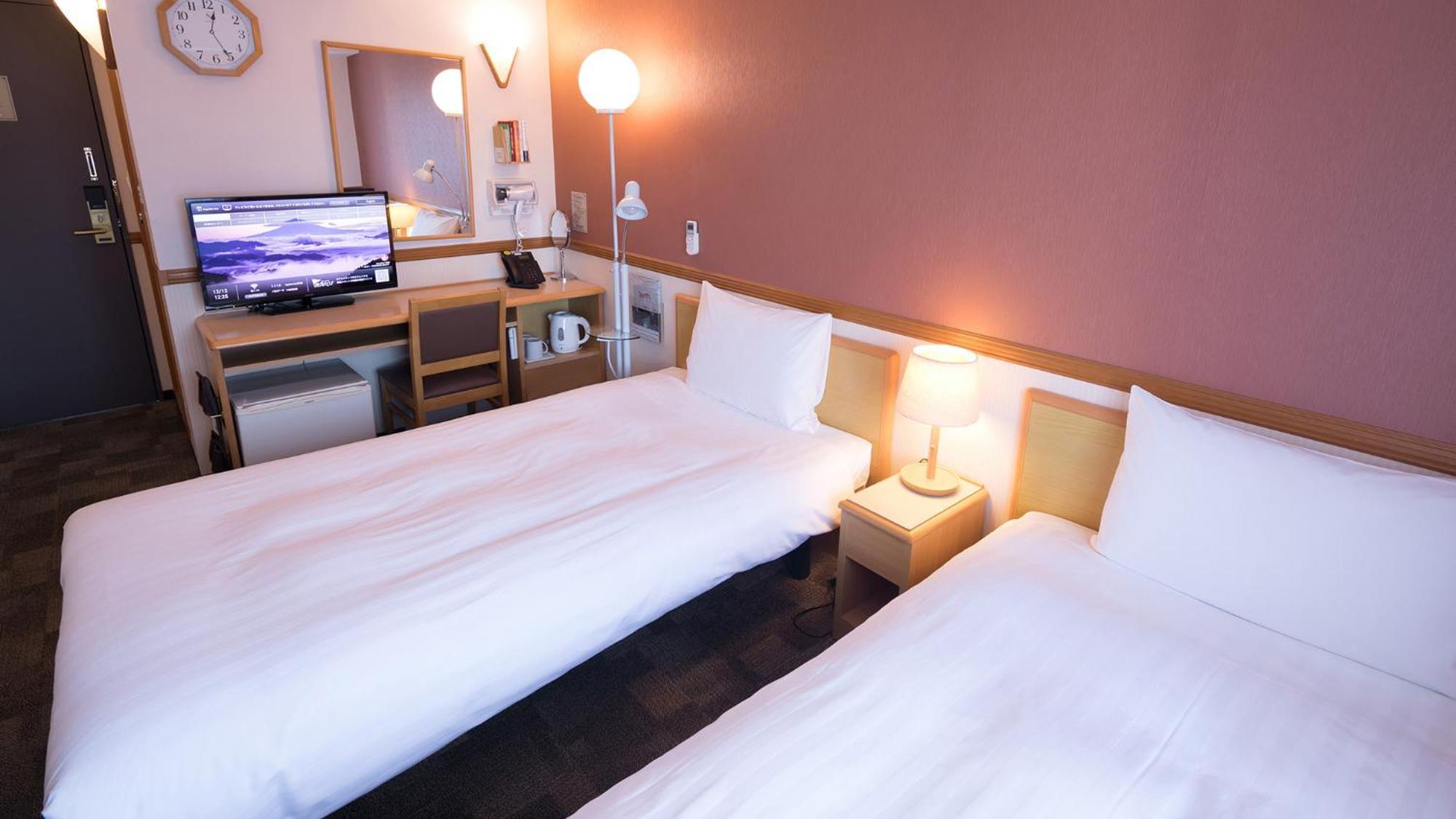 Toyoko Inn Matsuyama Ichibancho Стая снимка