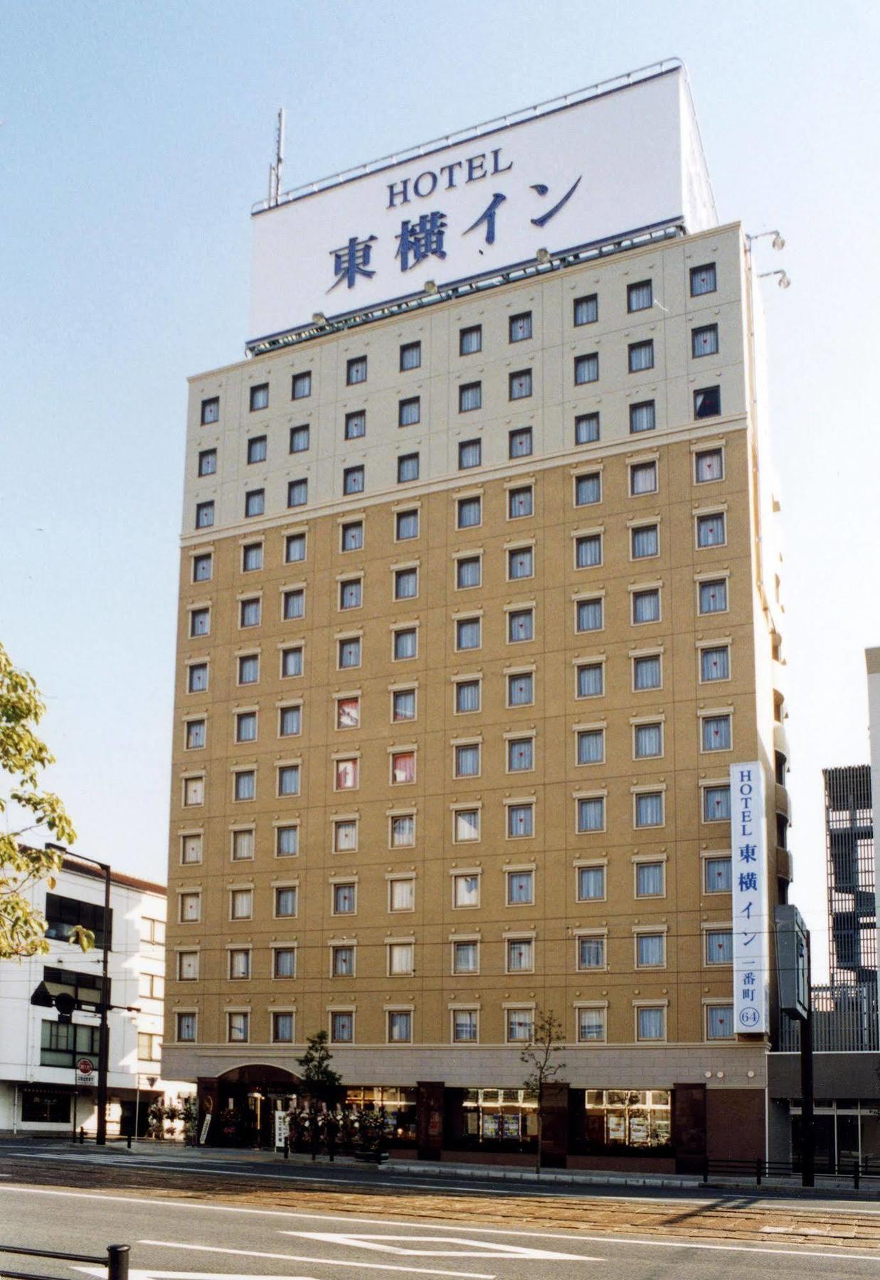 Toyoko Inn Matsuyama Ichibancho Екстериор снимка